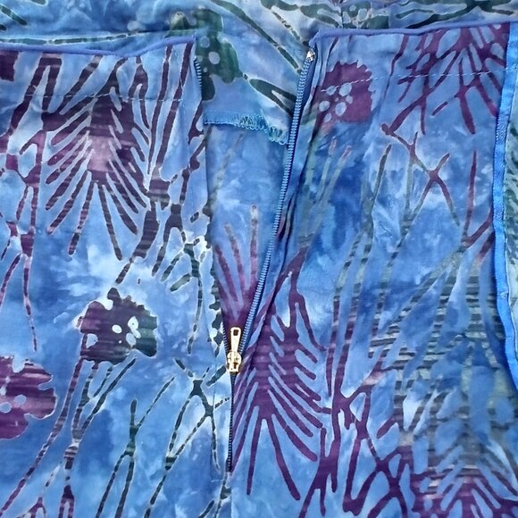 The Pyramid Collection Blue Purple Festival Handkerchief Midi Skirt Like New - Picture 6 of 10